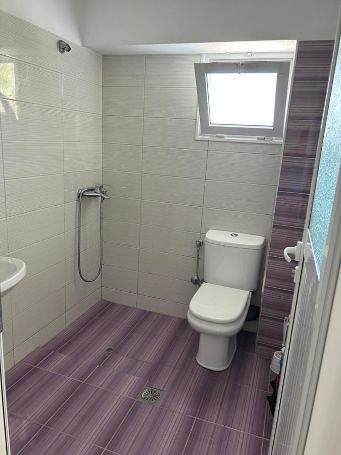 סרנדה Eri Rooms מראה חיצוני תמונה