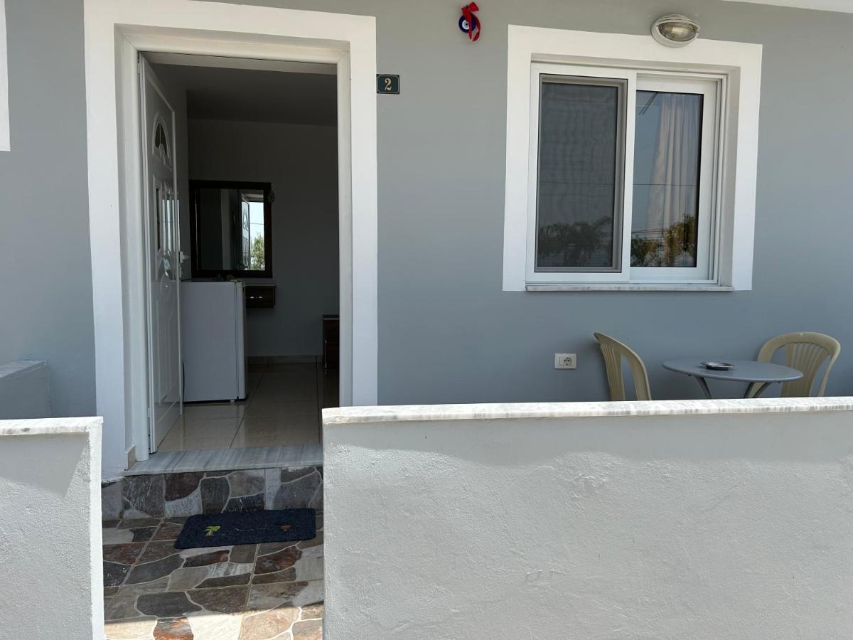 סרנדה Eri Rooms מראה חיצוני תמונה
