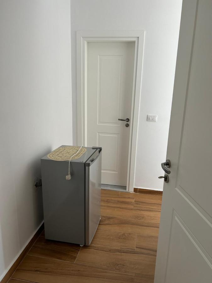 סרנדה Eri Rooms מראה חיצוני תמונה