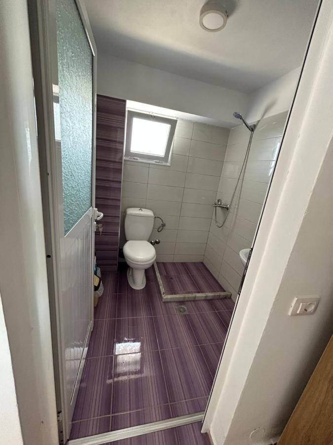 סרנדה Eri Rooms מראה חיצוני תמונה