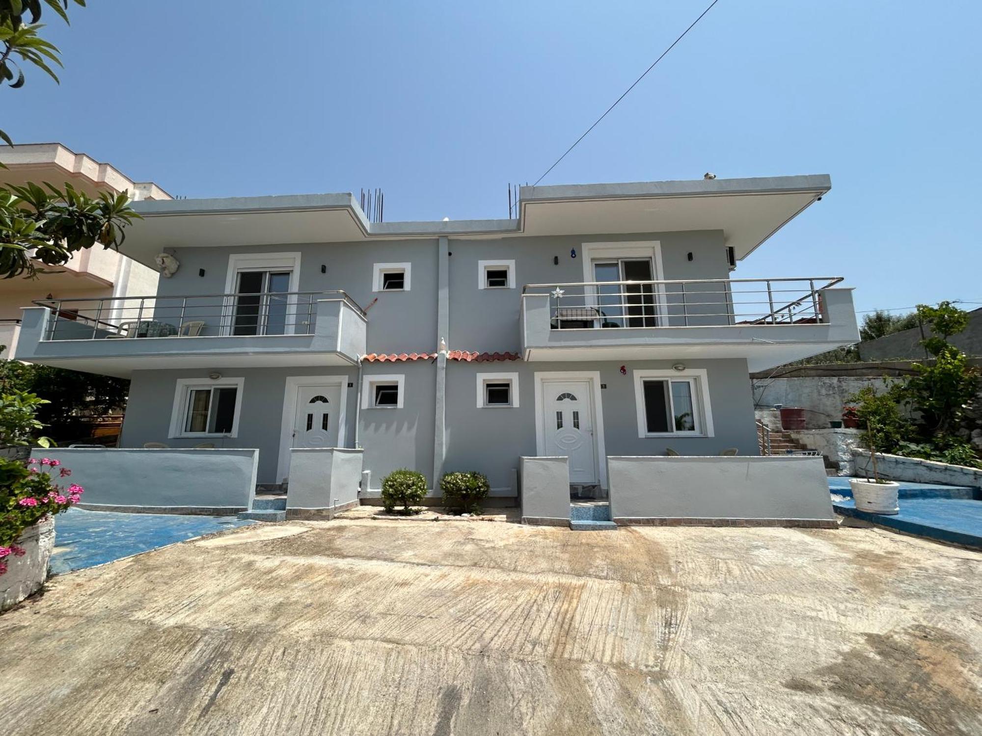 סרנדה Eri Rooms מראה חיצוני תמונה