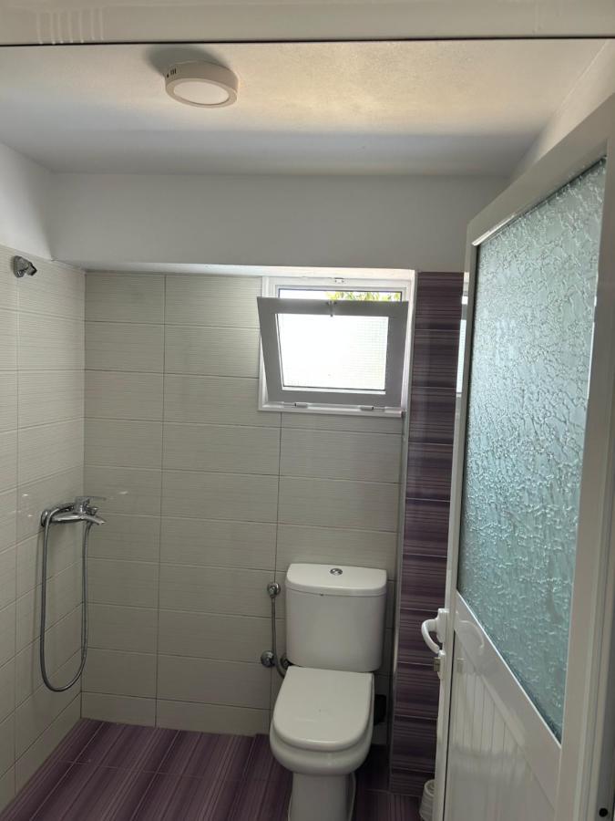 סרנדה Eri Rooms מראה חיצוני תמונה