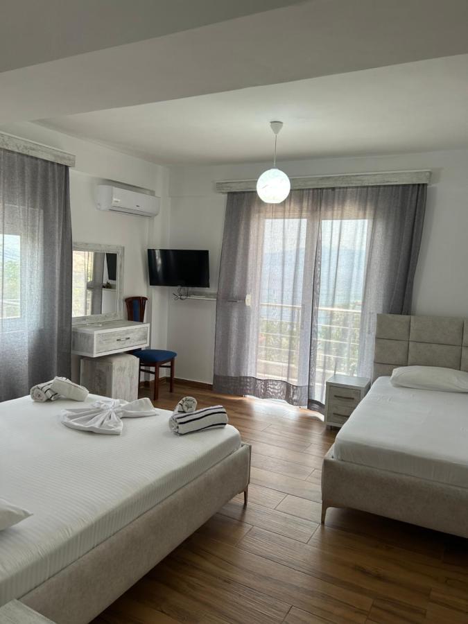 סרנדה Eri Rooms מראה חיצוני תמונה