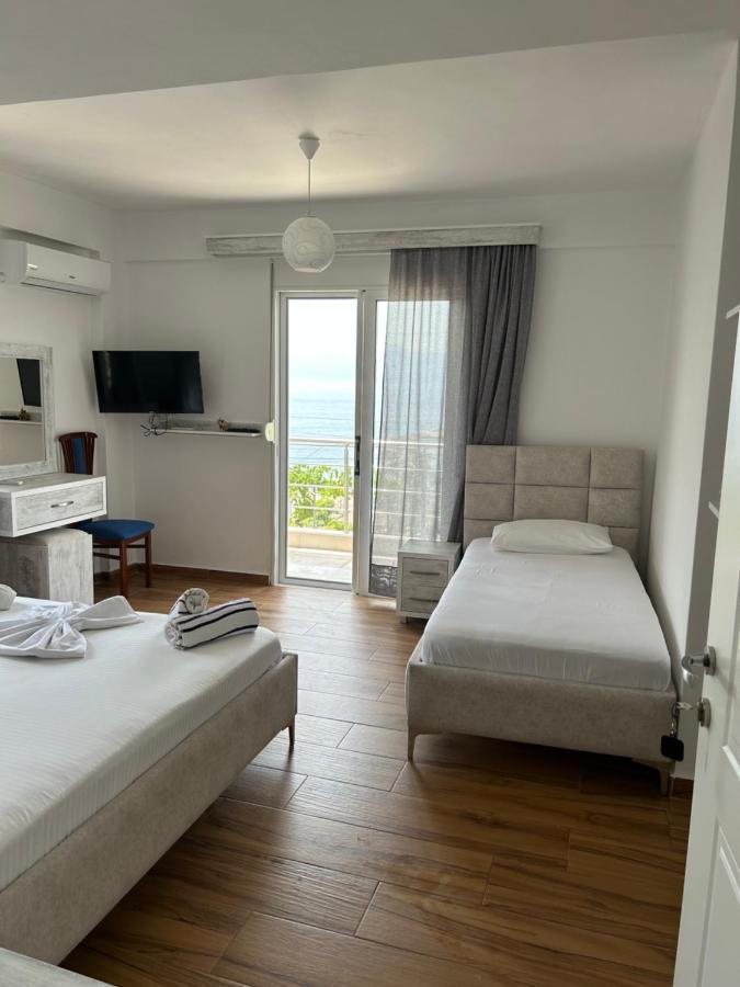 סרנדה Eri Rooms מראה חיצוני תמונה