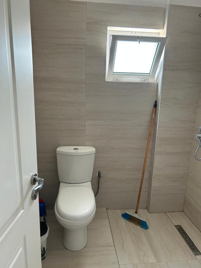 סרנדה Eri Rooms מראה חיצוני תמונה