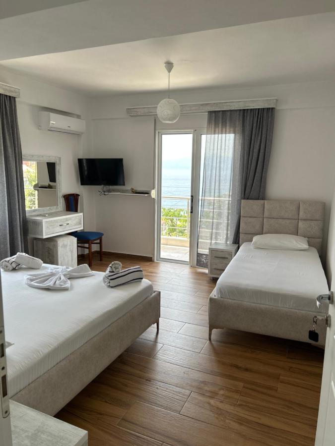 סרנדה Eri Rooms מראה חיצוני תמונה