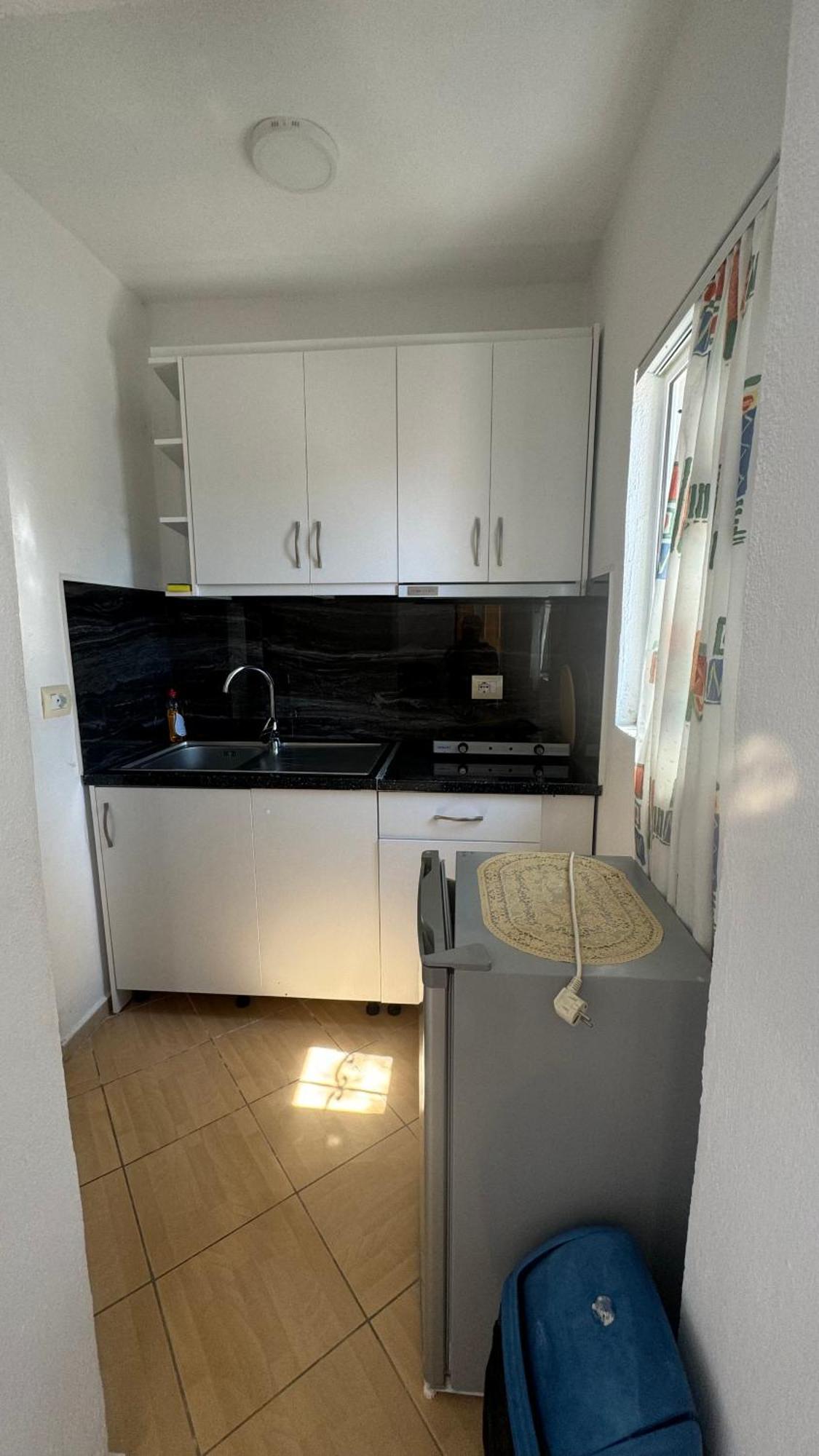 סרנדה Eri Rooms מראה חיצוני תמונה